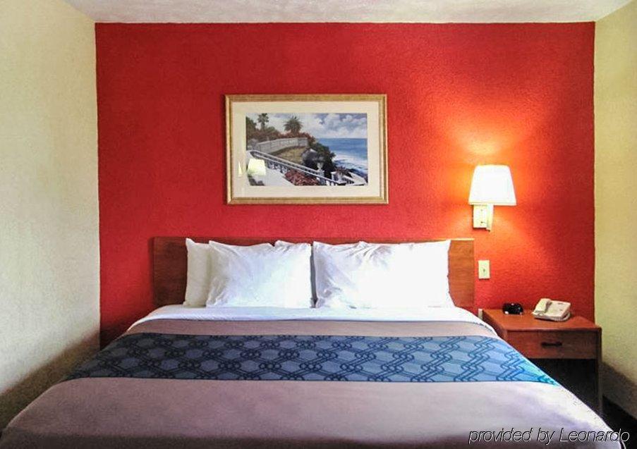 Econo Lodge Ottawa Exteriör bild