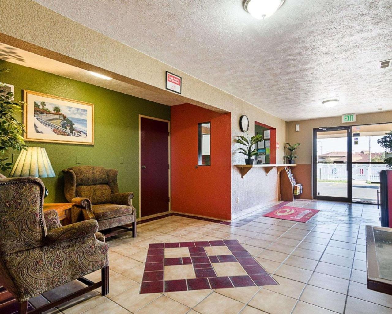 Econo Lodge Ottawa Exteriör bild