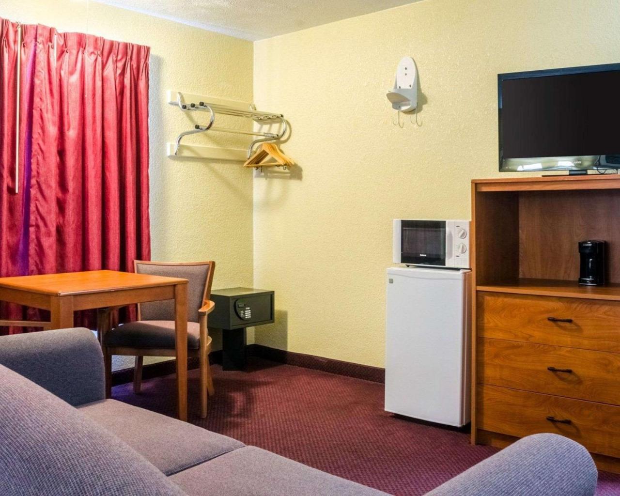 Econo Lodge Ottawa Exteriör bild